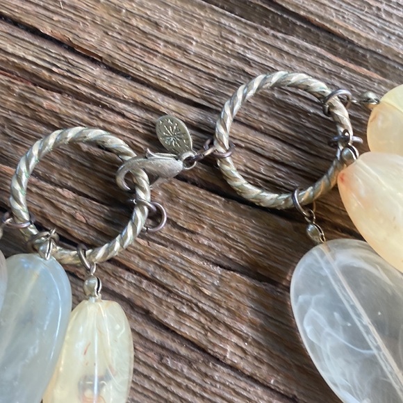 VTG Lydell NYC Acrylic stone Beaded Necklace Triple Strand Gold Tone statement - Picture 3 of 8